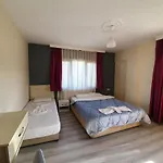 Karya Hotel